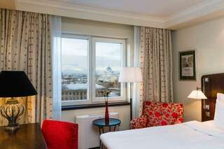 Гостиница Cosmos St. Petersburg Olympia Garden Hotel Санкт-Петербург Улучшенный двухместный номер с двуспальной кроватью-3