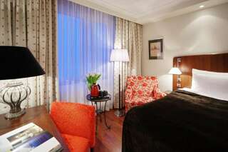 Гостиница Cosmos St. Petersburg Olympia Garden Hotel Санкт-Петербург Стандартный двухместный номер с двуспальной кроватью-2